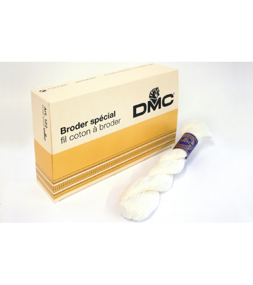D12225-BLANC RICAMO DMC 10x50gr.