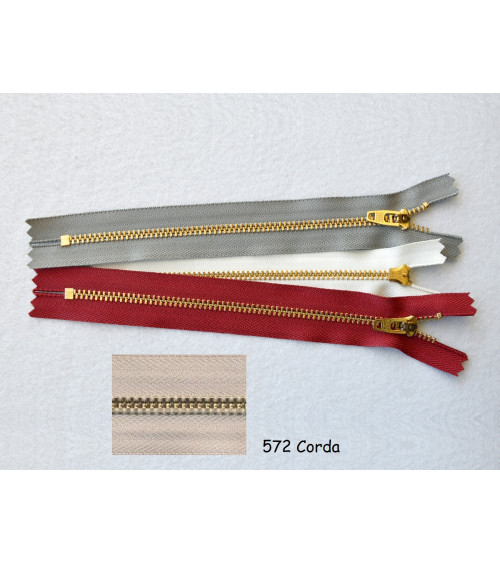 0044416-572 YKK Lampo M4 Ott. cm.16